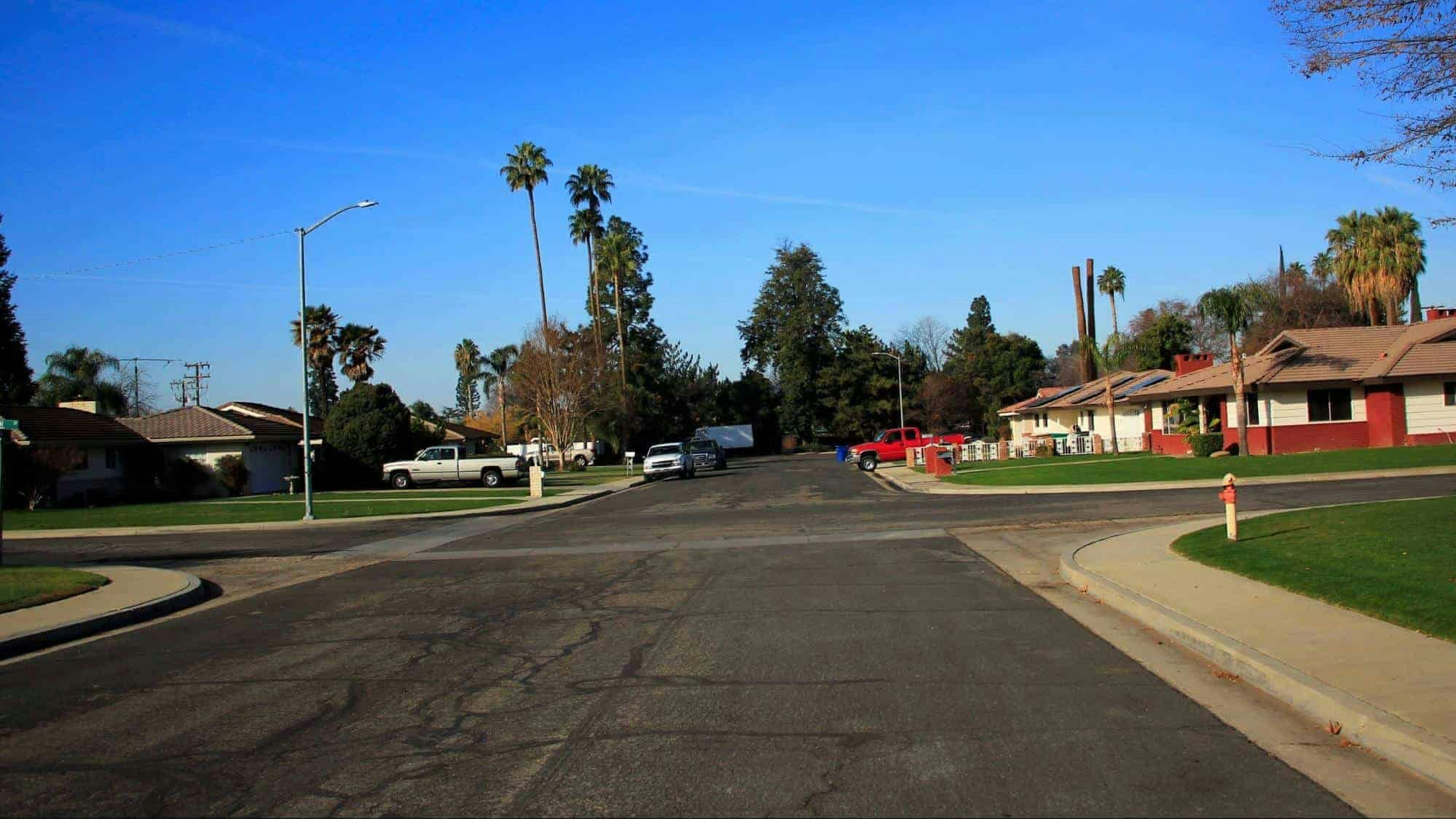 Uncontrolled Intersections & Right-Of-Way Rules: Who Yields?