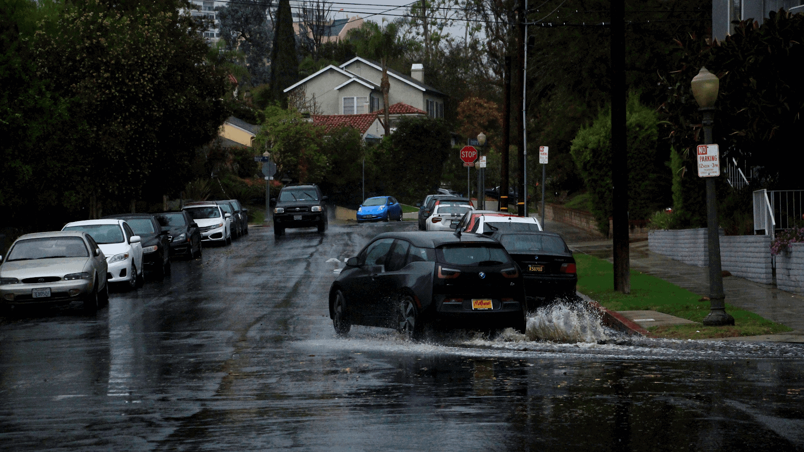 Prepare for all eventualities, such as rain or wet roads