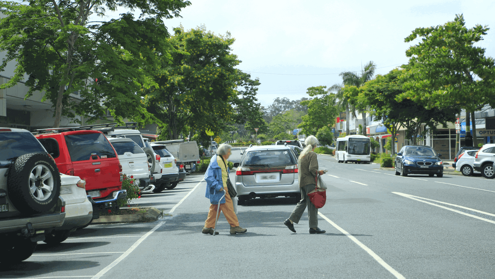 A situation like this can quickly turn dangerous if you don’t drive defensively